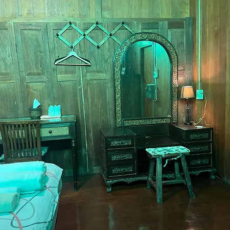 Tata Guesthouse Chiang Mai Extérieur photo